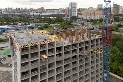 Парк Культуры

1 секция первого дома 

закончили монолит 18 этажа
кладём стены в подвале, на 1 и 8 этажах
монтируем скрытую трубную разводку на 18 этаже
завершили обратную засыпку котлована

Фотография загружена 15 июня 2026 года.