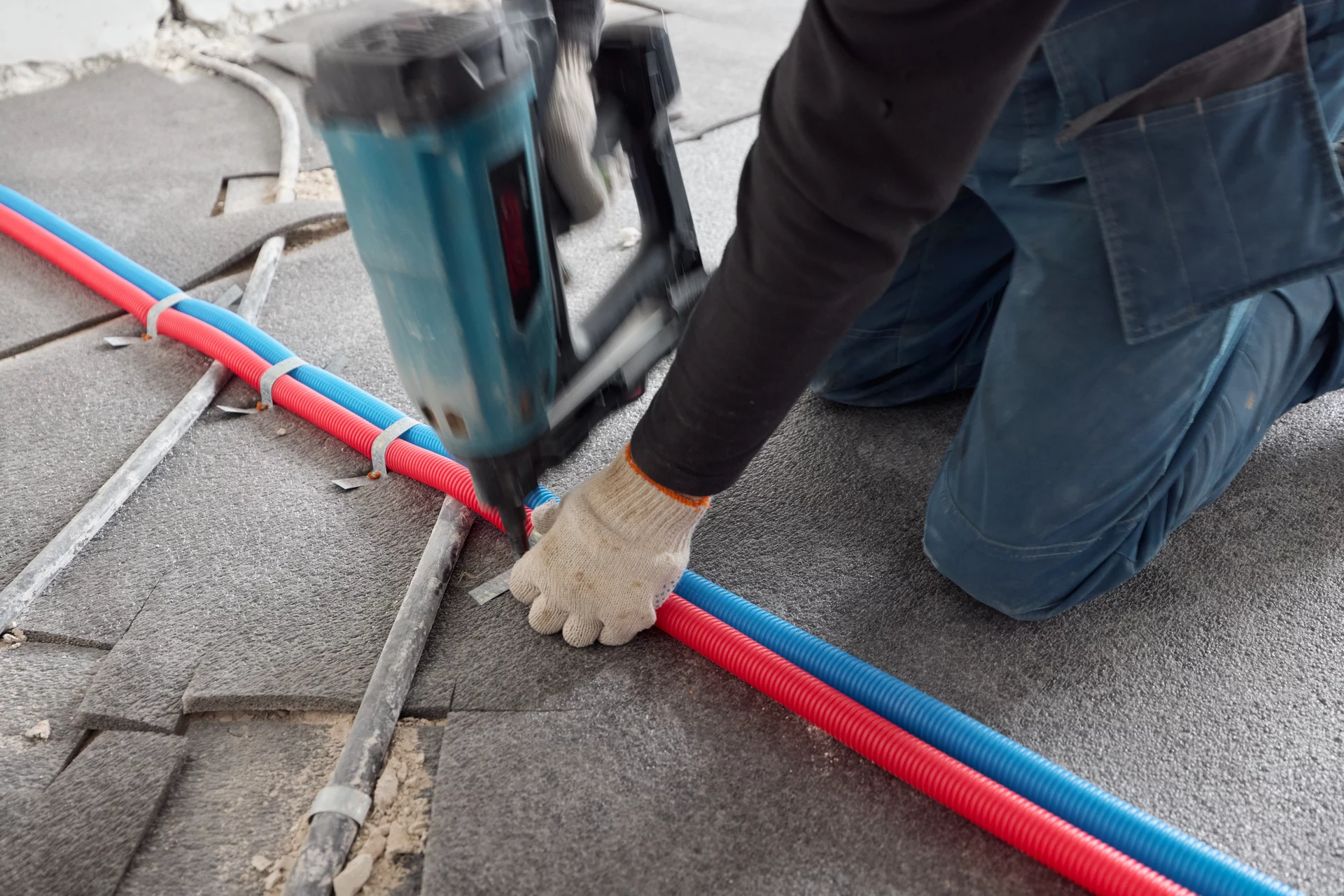 Шарташ Парк

Первая башня

– утепляем фасад
– возводим стены на техэтаже, а также на 21–25 этажах
– устанавливаем окна на 18 этаже, витражи — на 1 этаже
– выполняем отделку в квартирах
– монтируем инженерные сети на разных этажах
– работаем над устройством наружного водопровода

Фотография загружена 1 декабря 2025 года.