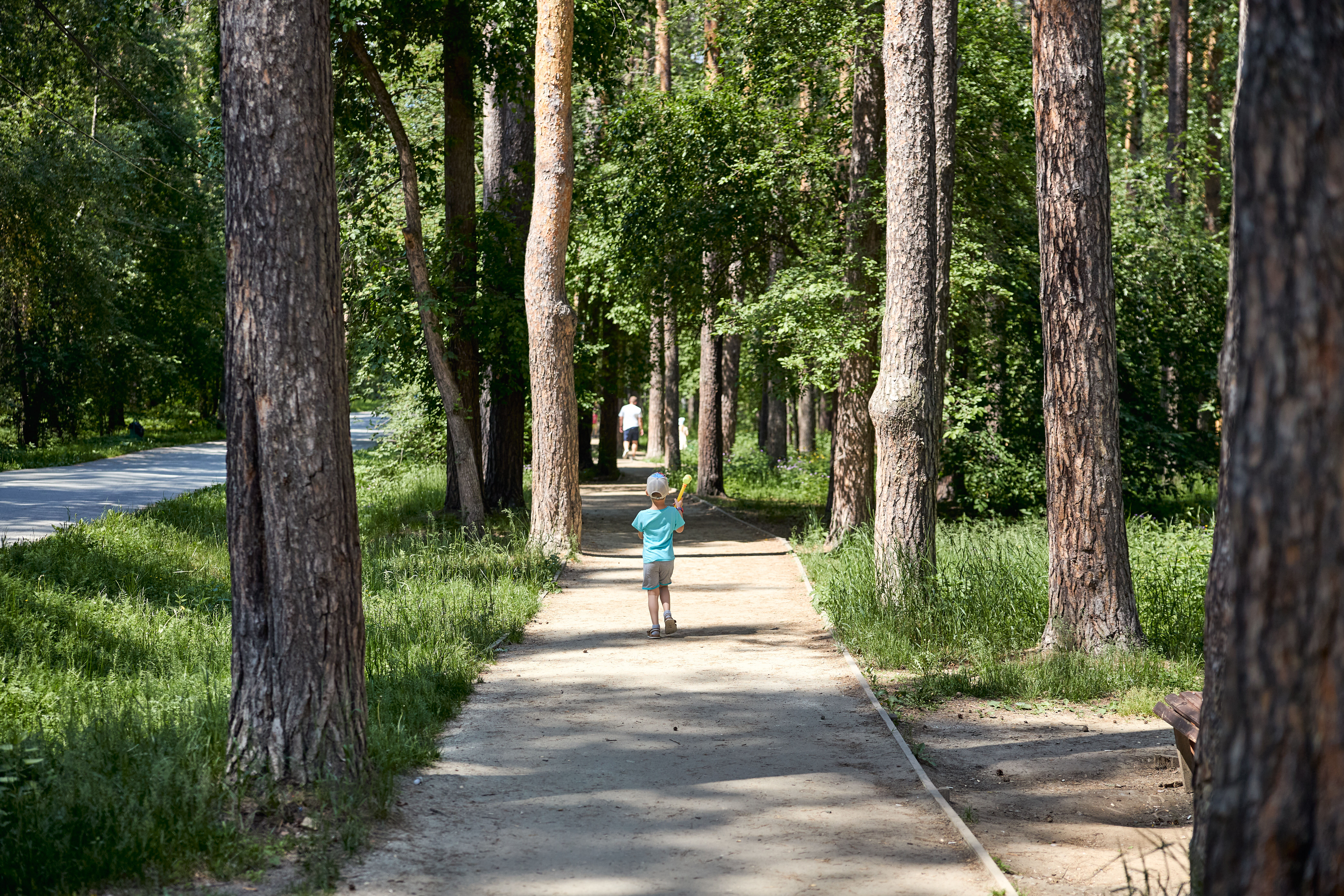 15 минут пешком до парка Победы